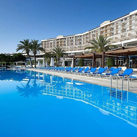 Helea Lifestyle Beach Resort Kallithea  ภายนอก รูปภาพ The hotel's main pool