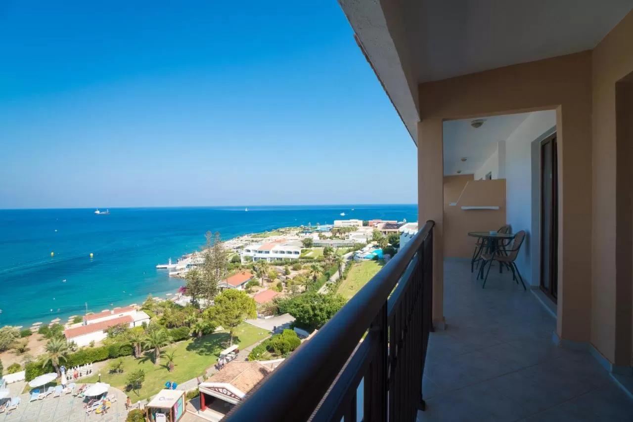 Helea Lifestyle Beach Resort Kallithea  ภายนอก รูปภาพ View from a balcony