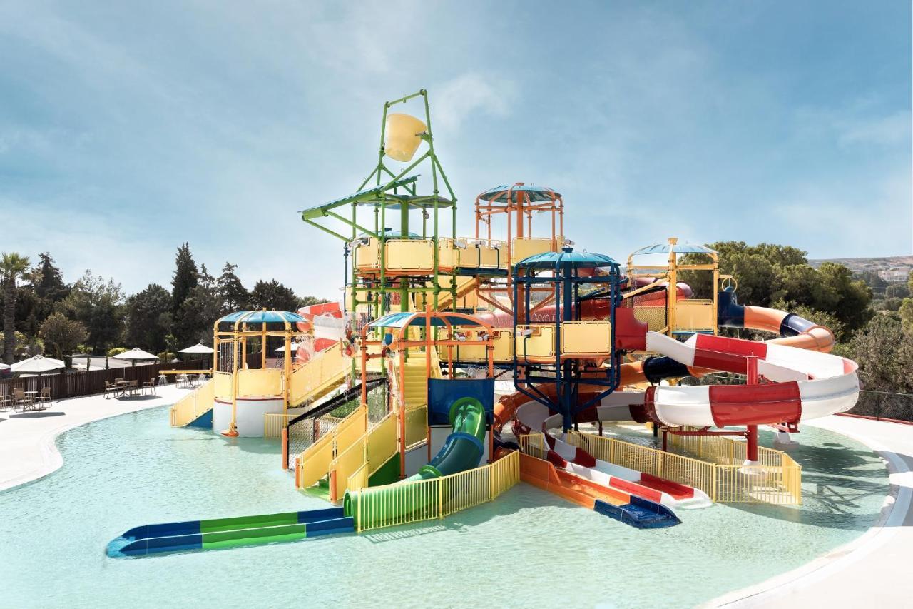 Helea Lifestyle Beach Resort Kallithea  ภายนอก รูปภาพ The water park