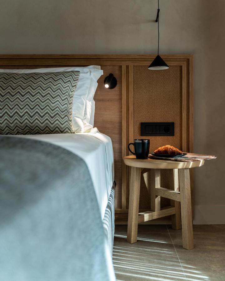 Helea Lifestyle Beach Resort Kallithea  ภายนอก รูปภาพ A room at the hotel