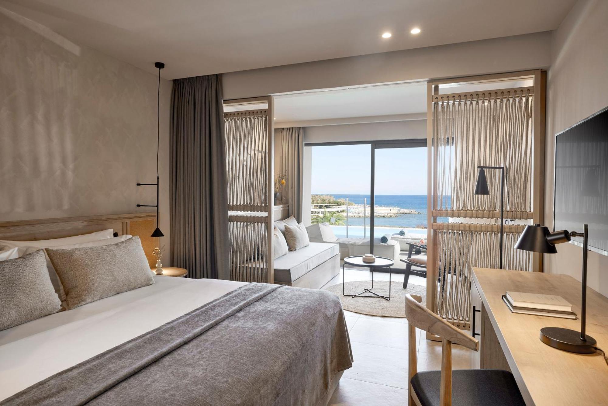 Helea Lifestyle Beach Resort Kallithea  ภายนอก รูปภาพ Deluxe Seafront Room